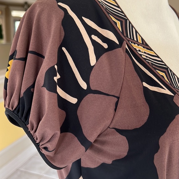 BCBGMAXAZRIA Faux Wrap Dress Size Medium M Brown Black NWOT - Picture 3 of 12